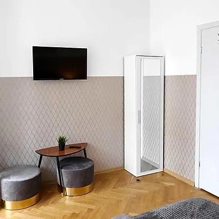 Hostel Clicktheflat Three Crosses Square Βαρσοβία